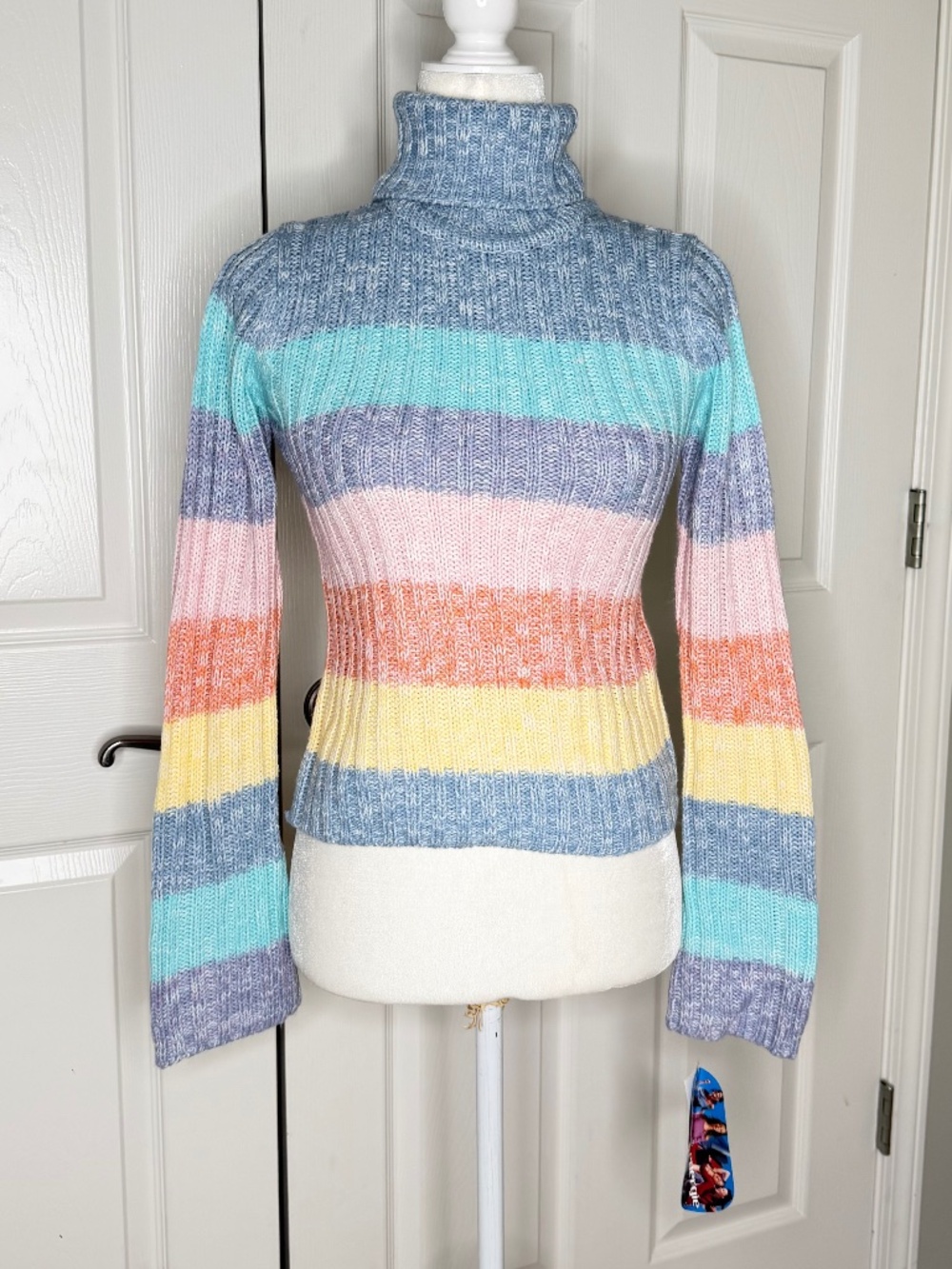 NWT Vintage 90s Y2K Energie Pastel Rainbow Striped Turtleneck Sweater M